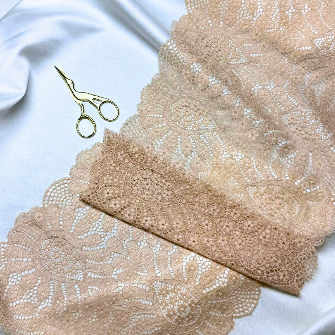 Beige Daisy Lace (Stretch) – 0.6 m piece