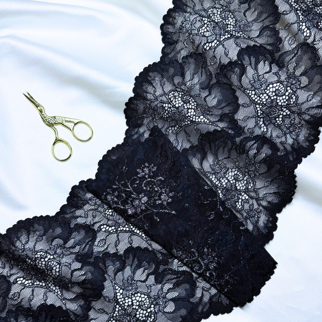 Midnight Silver Peony Lace (Stretch) – 3.6 m piece