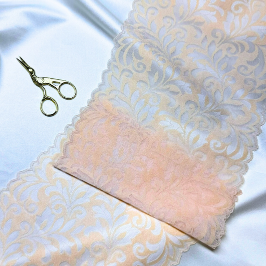 Nude Scroll Lace (Stretch) – 0.9 m piece