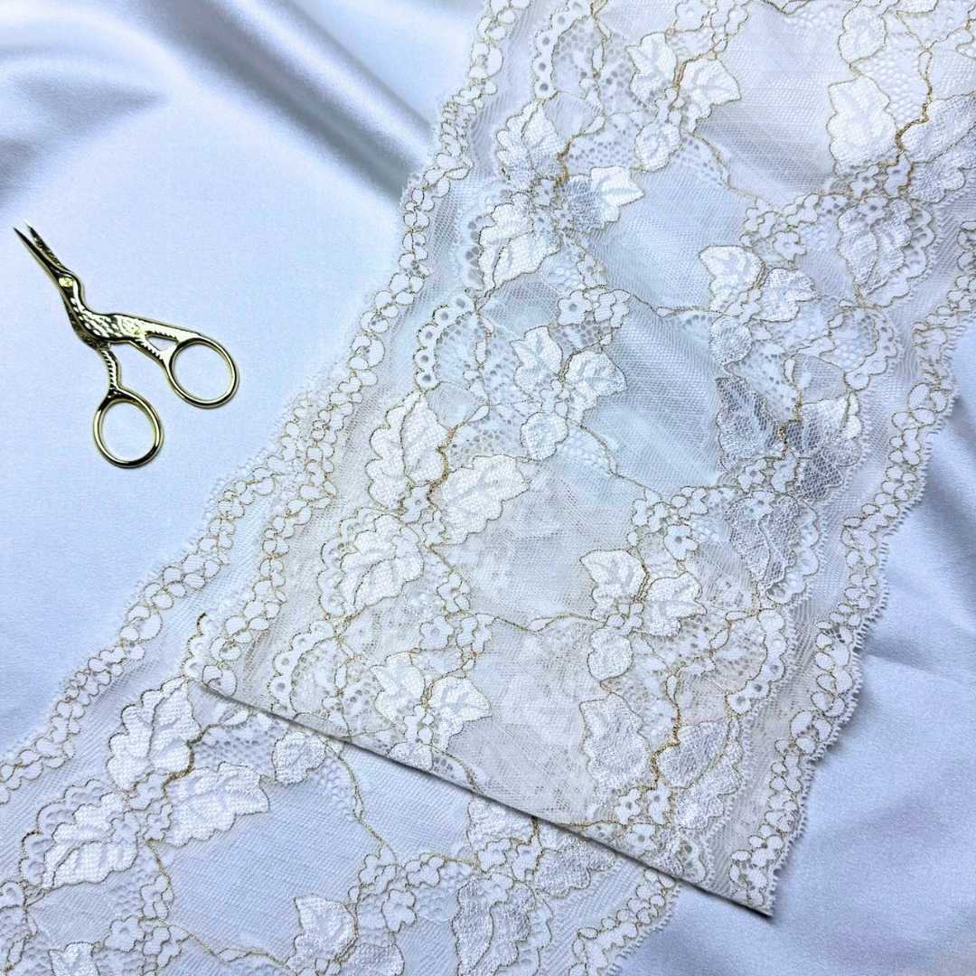 Gilded Ivy Lace (Stretch) – 0.9 m piece