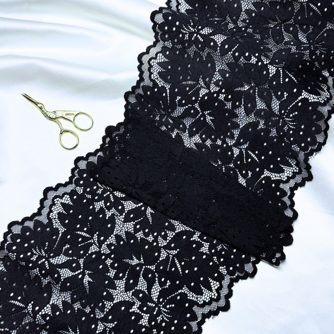 Black Petal Lace (Stretch) – 0.75 m piece