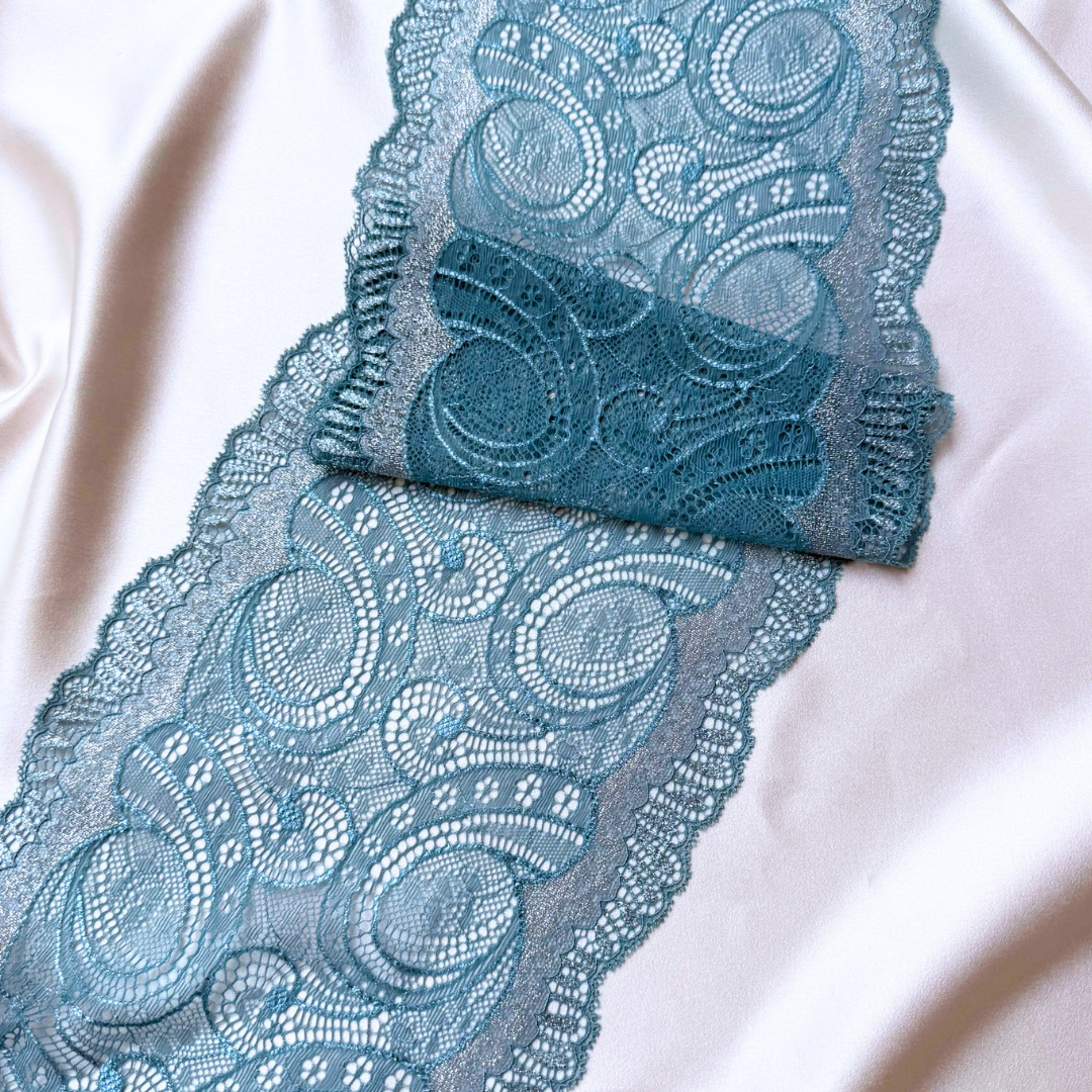 Blue Silver Lace (Stretch)